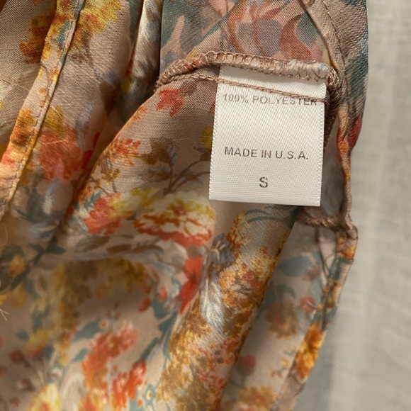 Sheer patterned top by bobeau - Picture 3 of 3